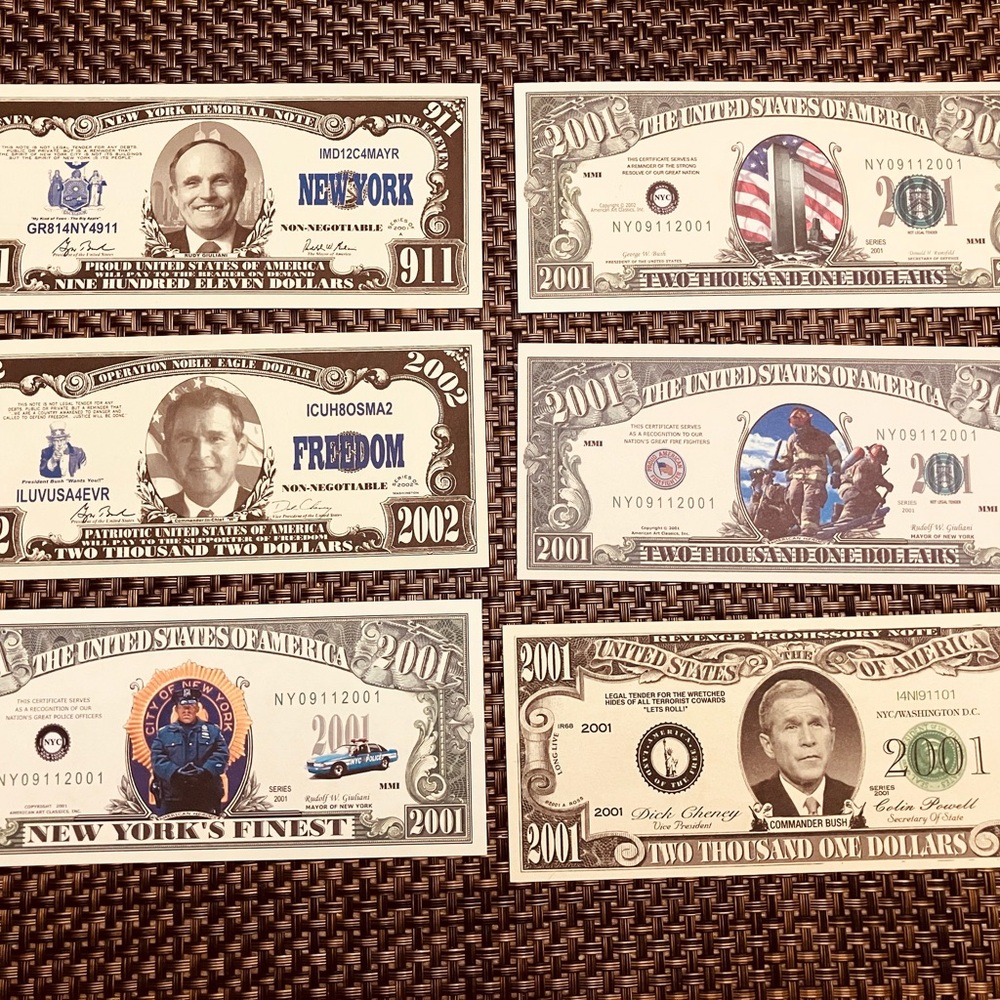 9/11 memorial money NEW (this is not real bills)